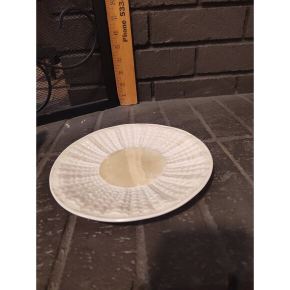 Belleek Ireland Yellow Tridacna Plate 7-5/8” 2nd Black Mark 1891-1926 - Picture 3 of 5
